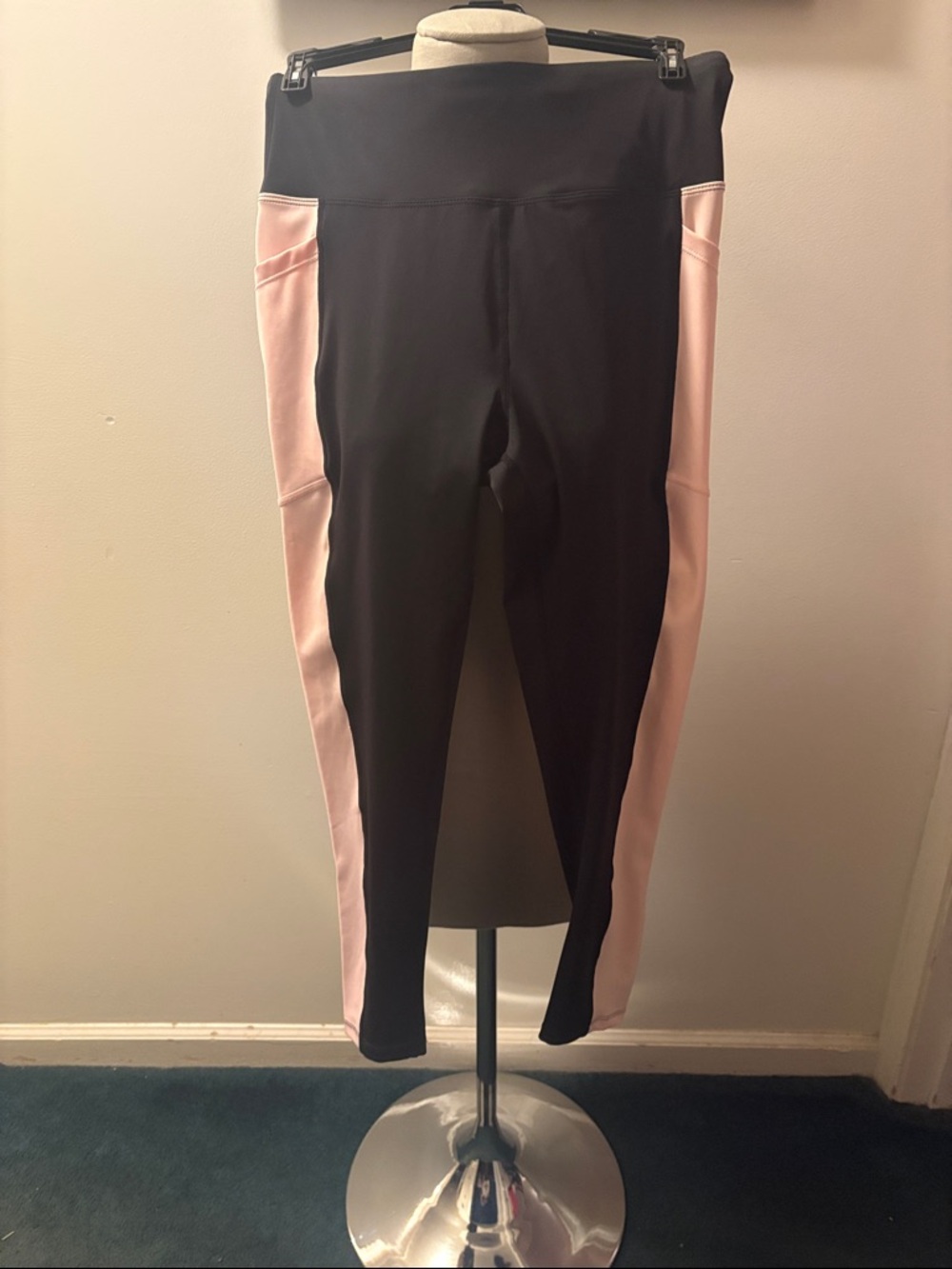 LuLaRoe Black Leggings with Light Pink Side Panels